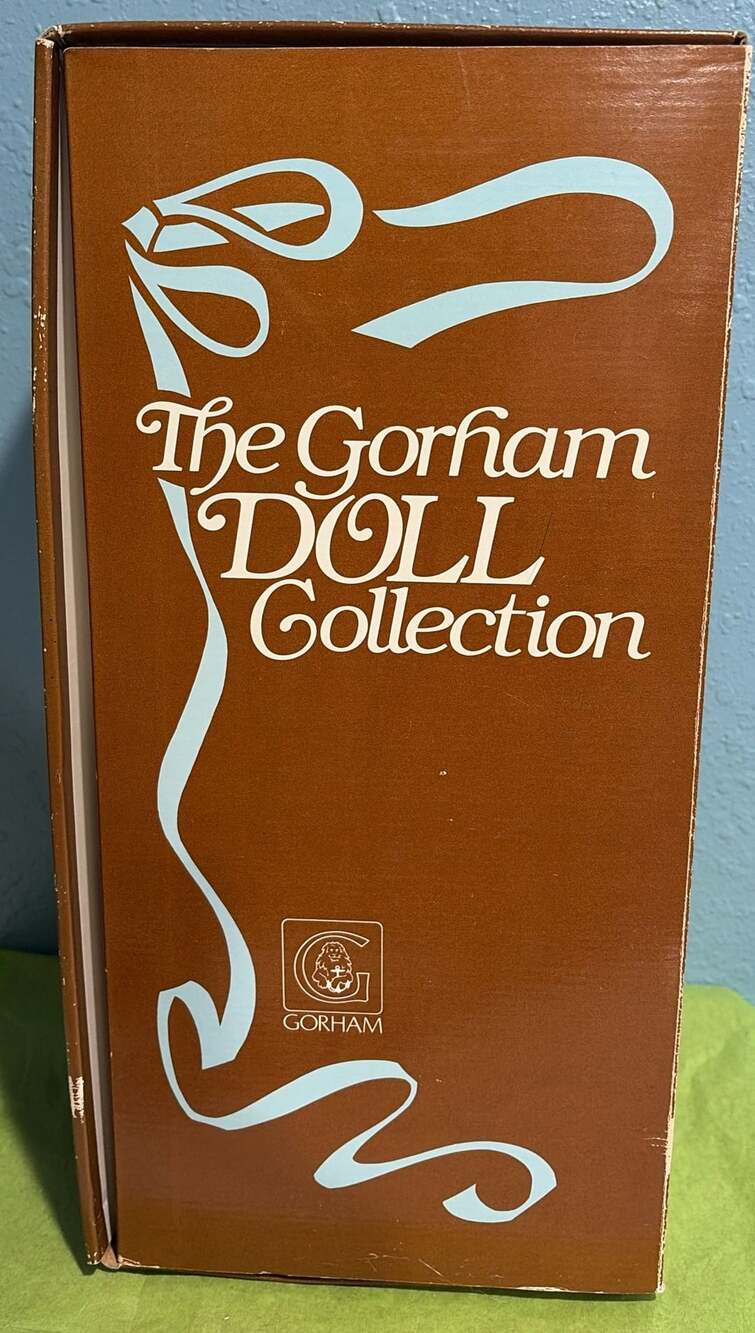 Gorham Doll Collection Danielle Porcelain Musical Doll 8401A